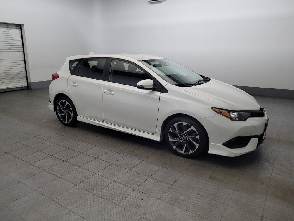 Used 2017 Toyota Corolla iM image 11