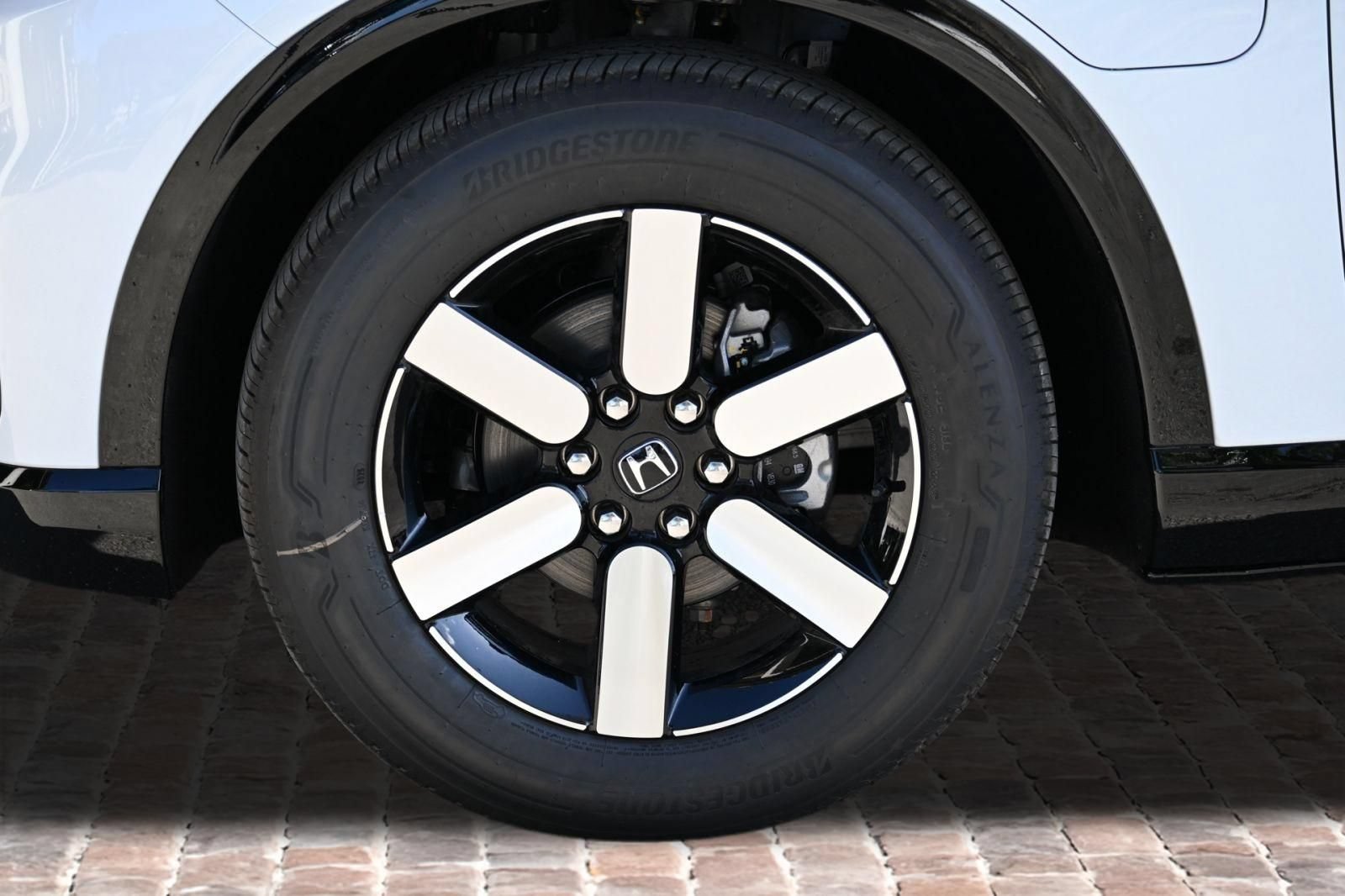 New 2026 Honda Prologue Touring image 35