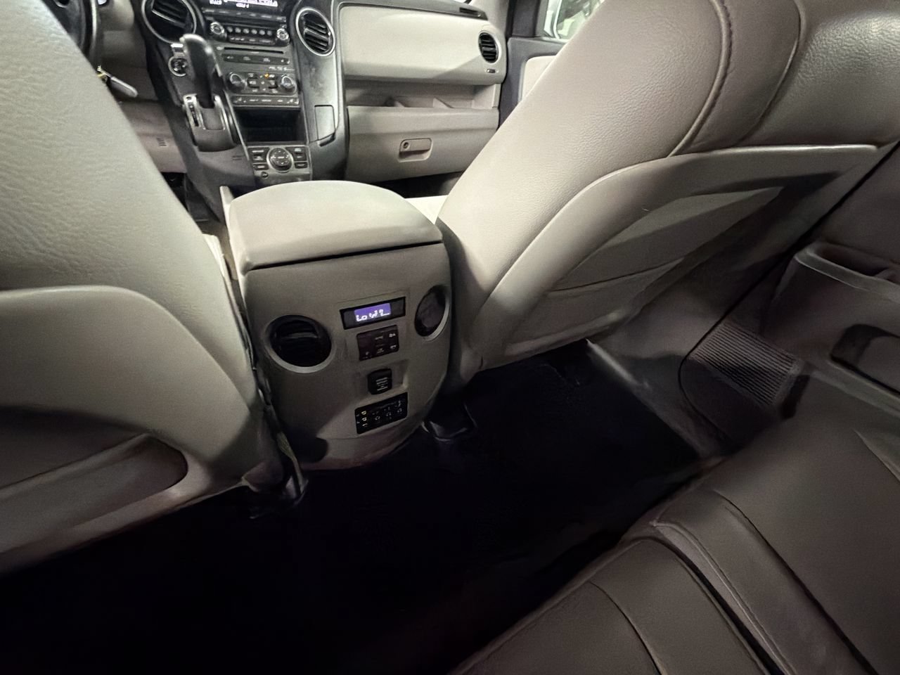 Used 2015 Honda Pilot Touring image 21