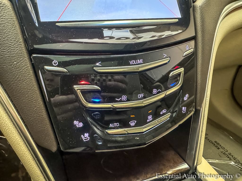 Used 2013 Cadillac XTS Premium AWD/4WD image 20