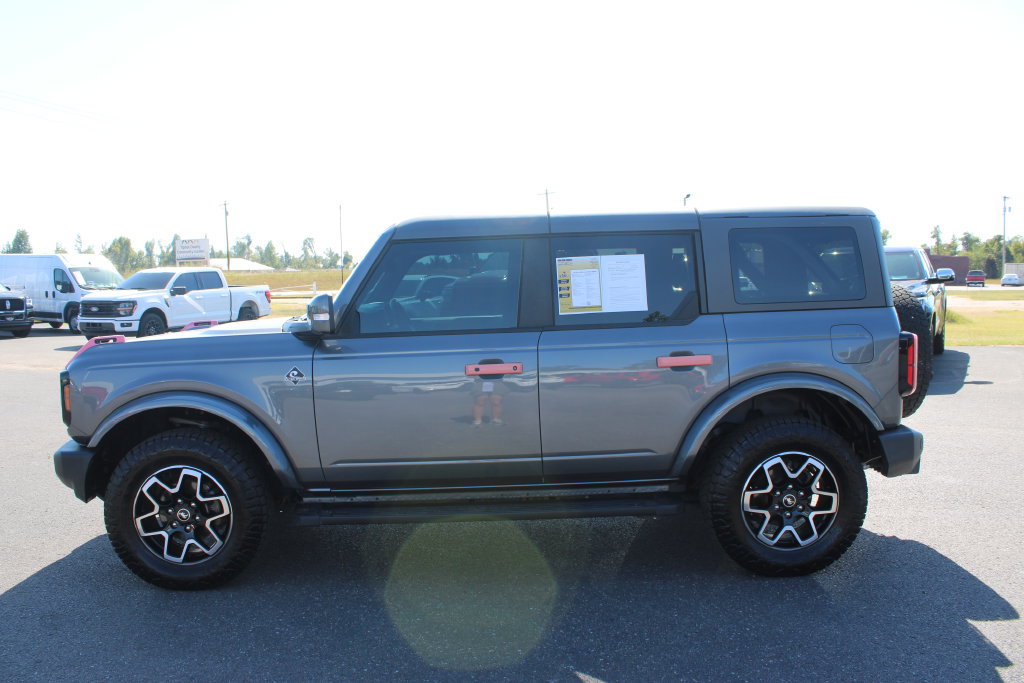 Used 2024 Ford Bronco Outer Banks AWD/4WD image 6