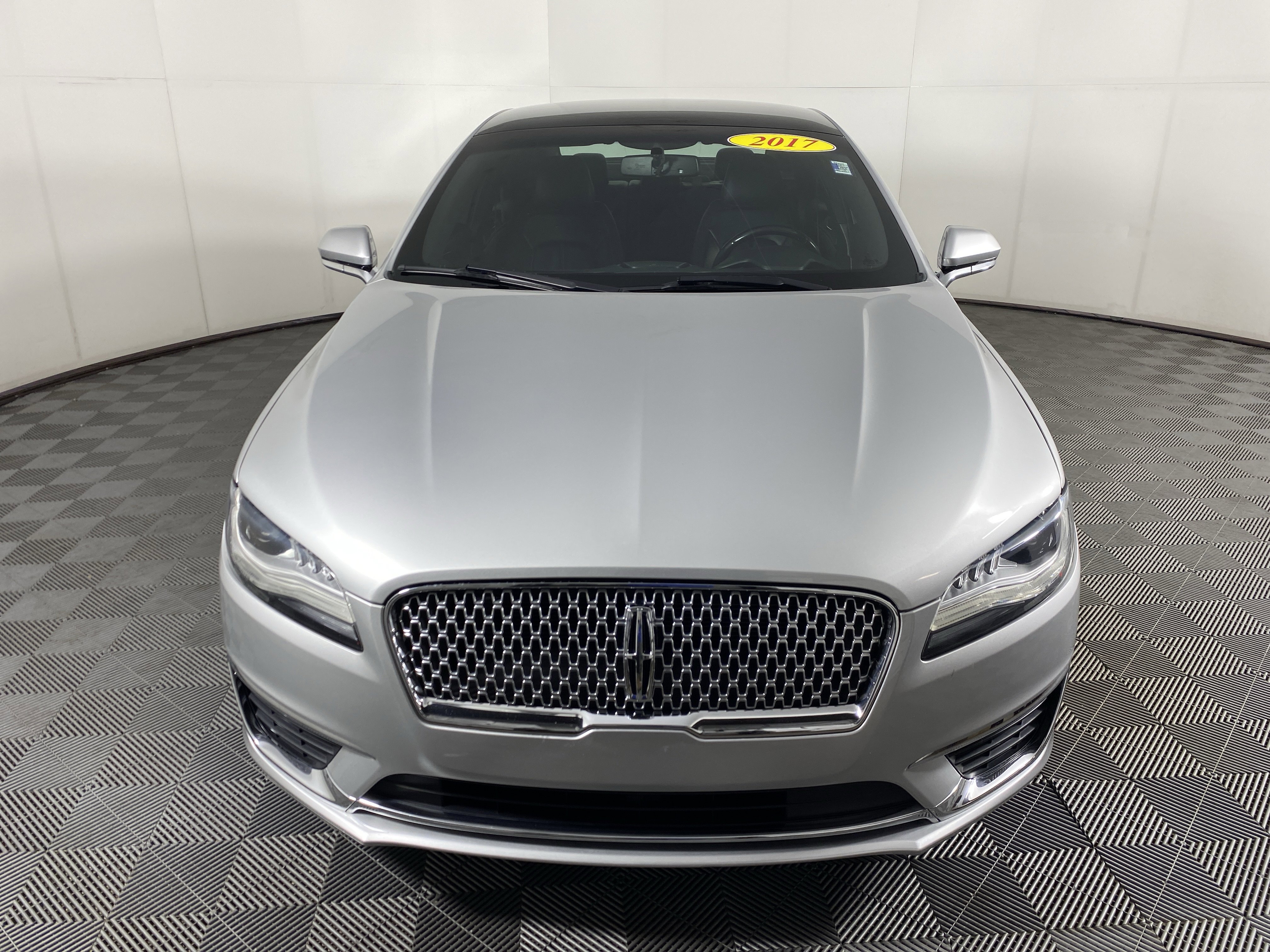 Used 2017 Lincoln MKZ Reserve FWD image 13