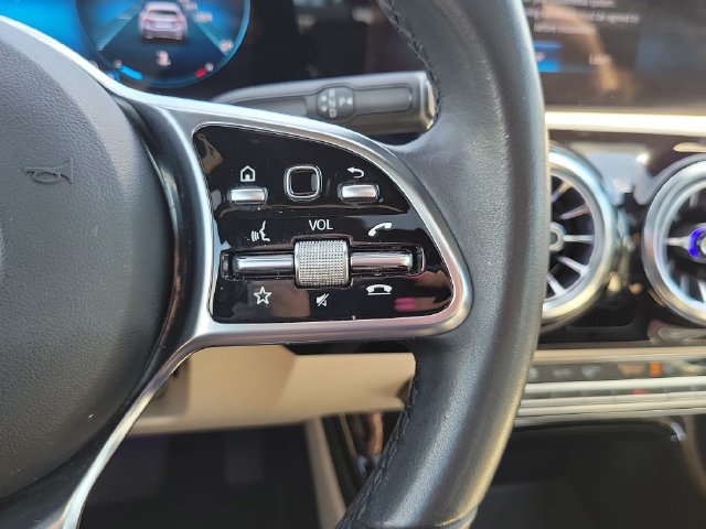 Used 2023 Mercedes-Benz CLA 250 image 22