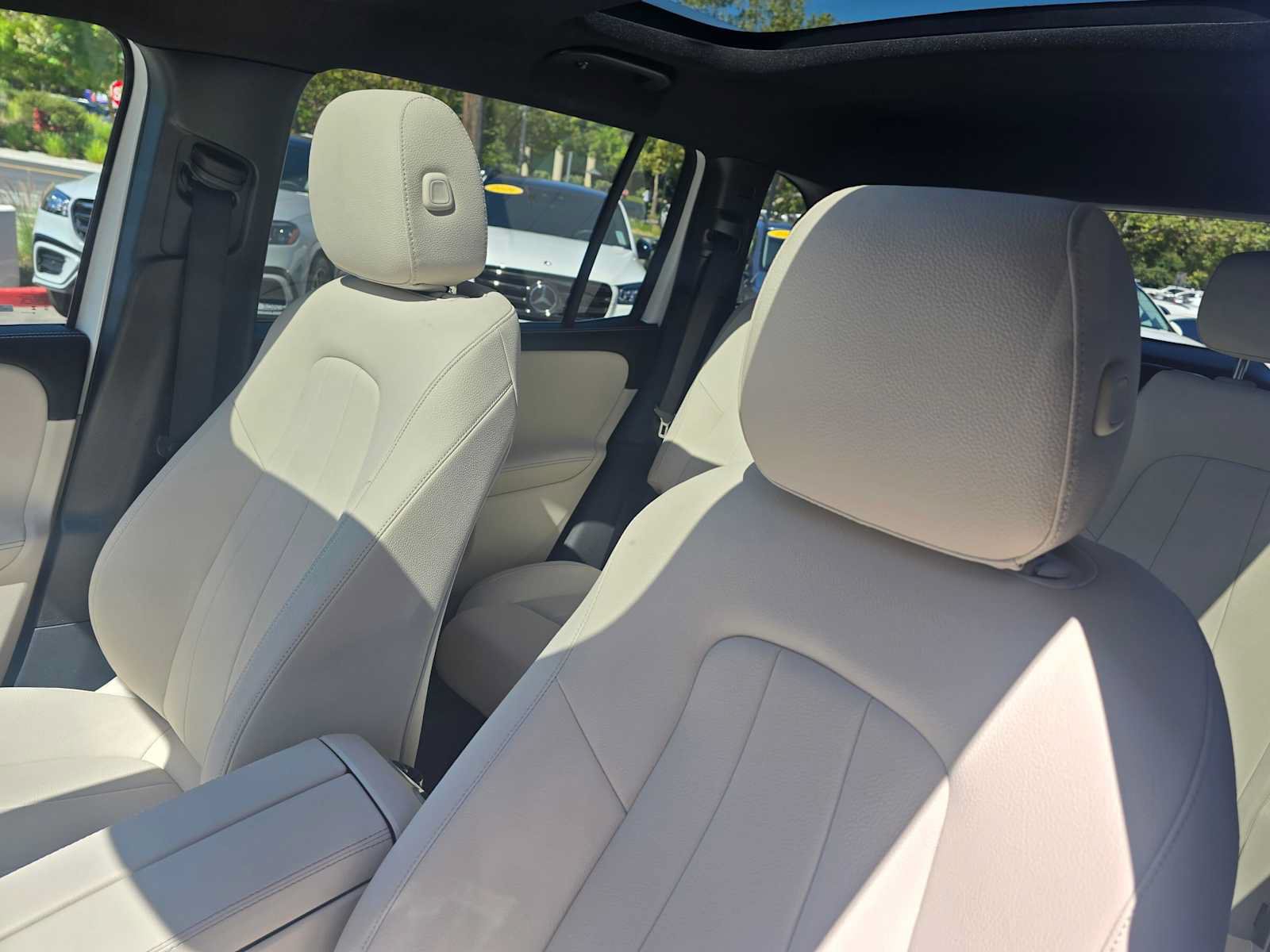 Certified 2026 Mercedes-Benz GLB 250 image 24