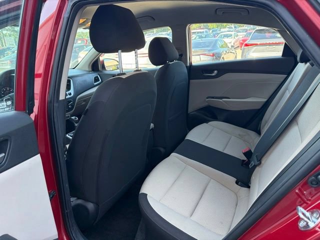 Used 2022 Hyundai Accent SEL FWD image 13