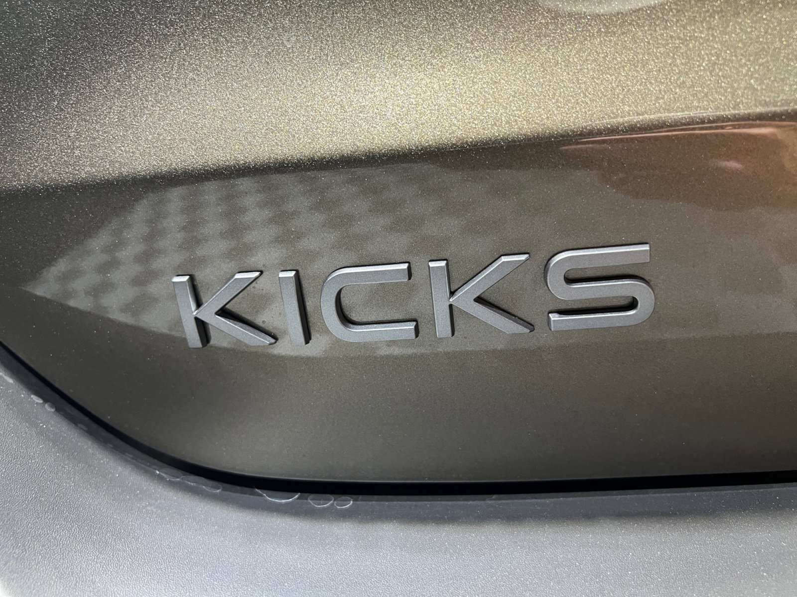 New 2026 Nissan Kicks SR image 24
