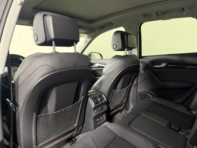 Used 2019 Audi Q5 2.0T Premium Plus w/ Premium Plus Package AWD/4WD image 19