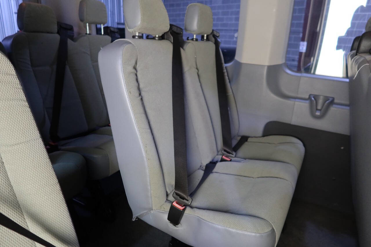 Used 2016 Ford Transit 350 XL image 17