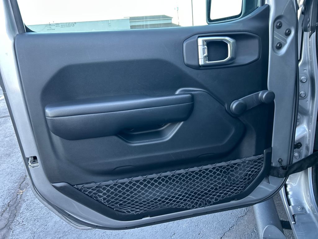 Used 2018 Jeep Wrangler Unlimited Sport image 18