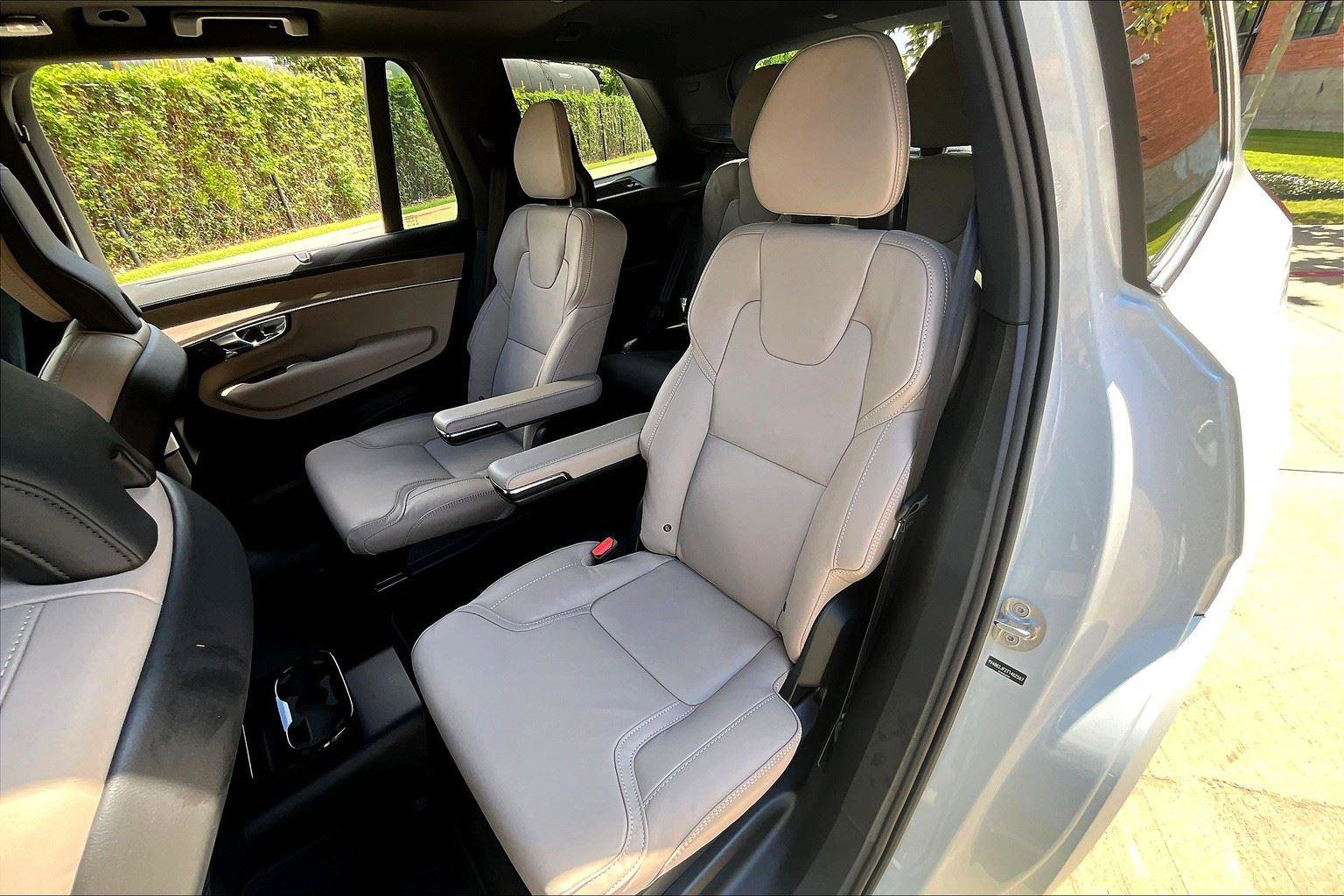 New 2026 Volvo XC90 B6 Ultra w/ Protection Package Premier image 21