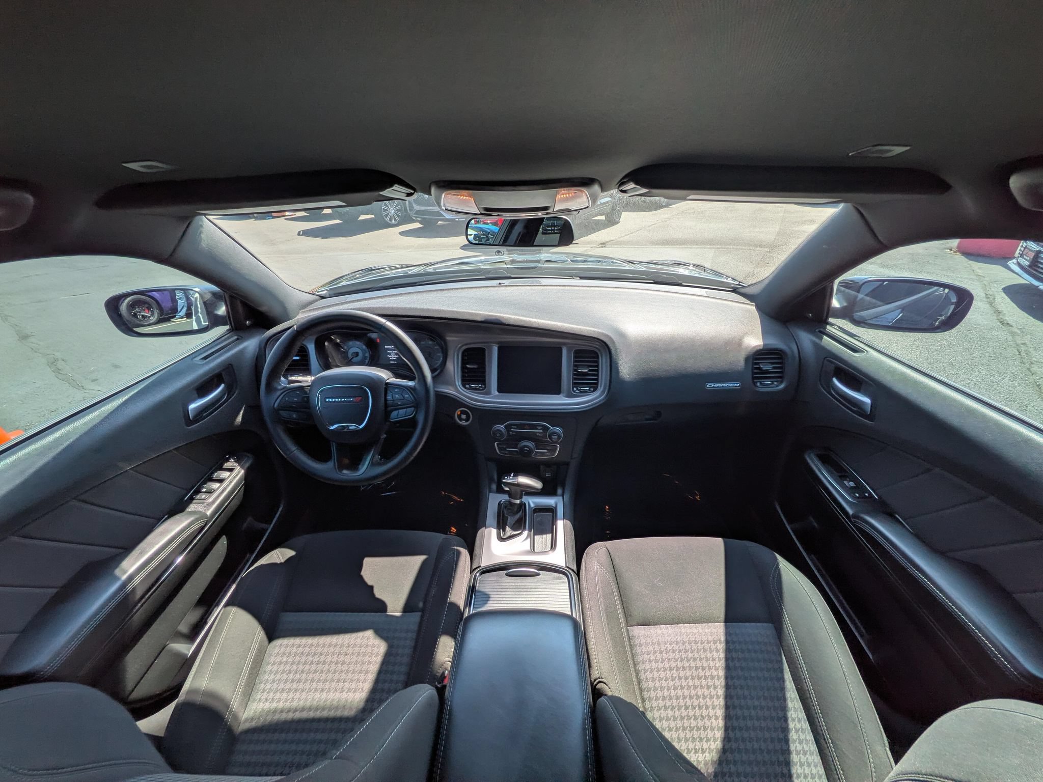 Used 2023 Dodge Charger SXT w/ Blacktop Package RWD image 9