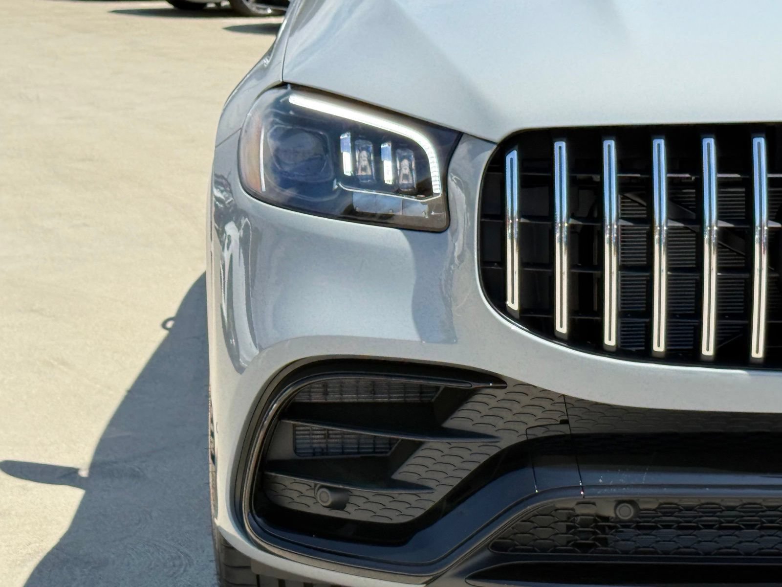 New 2026 Mercedes-Benz GLS 63 AMG 4MATIC image 7