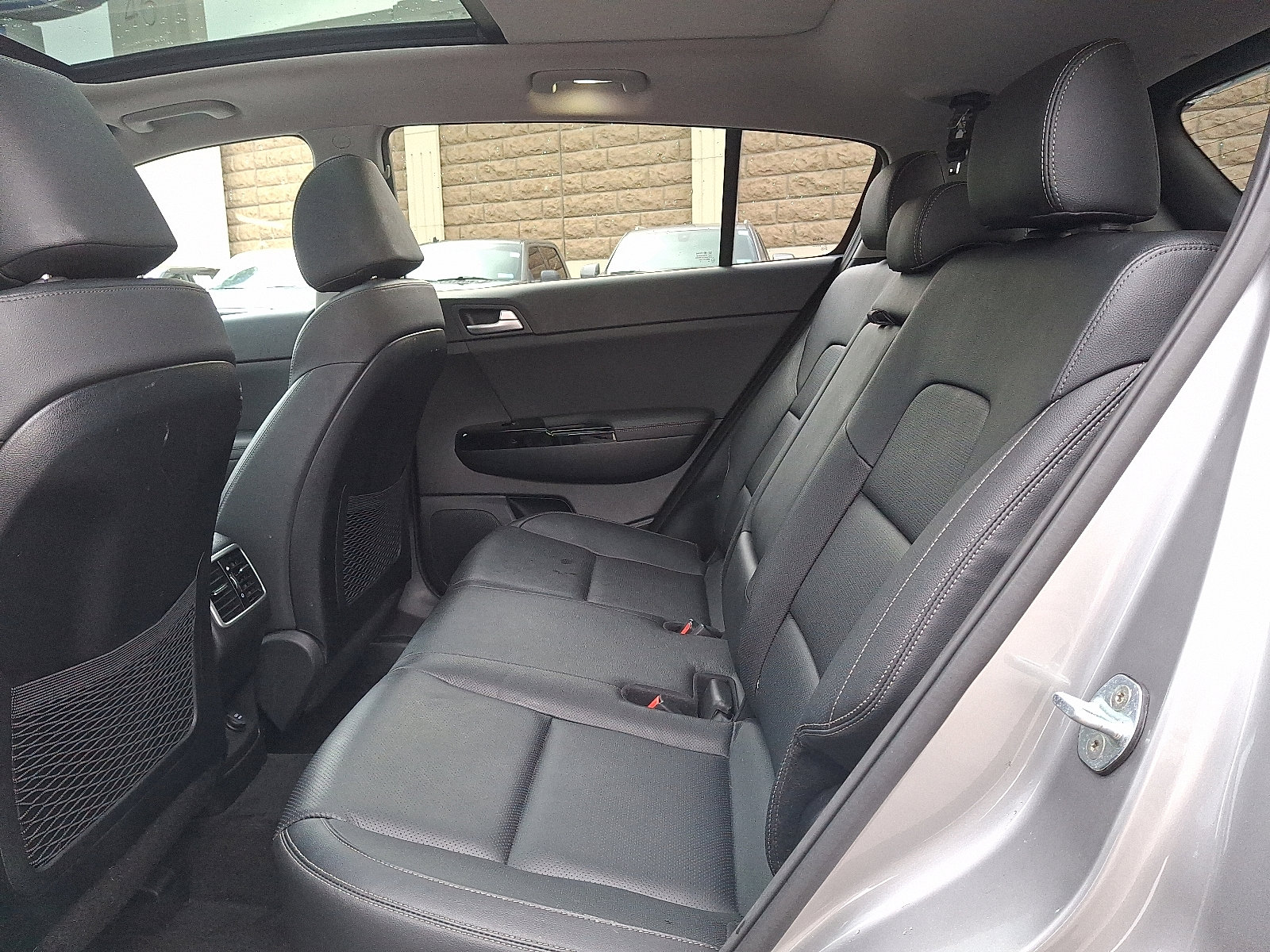 Used 2022 Kia Sportage EX w/ EX Technology Package image 10