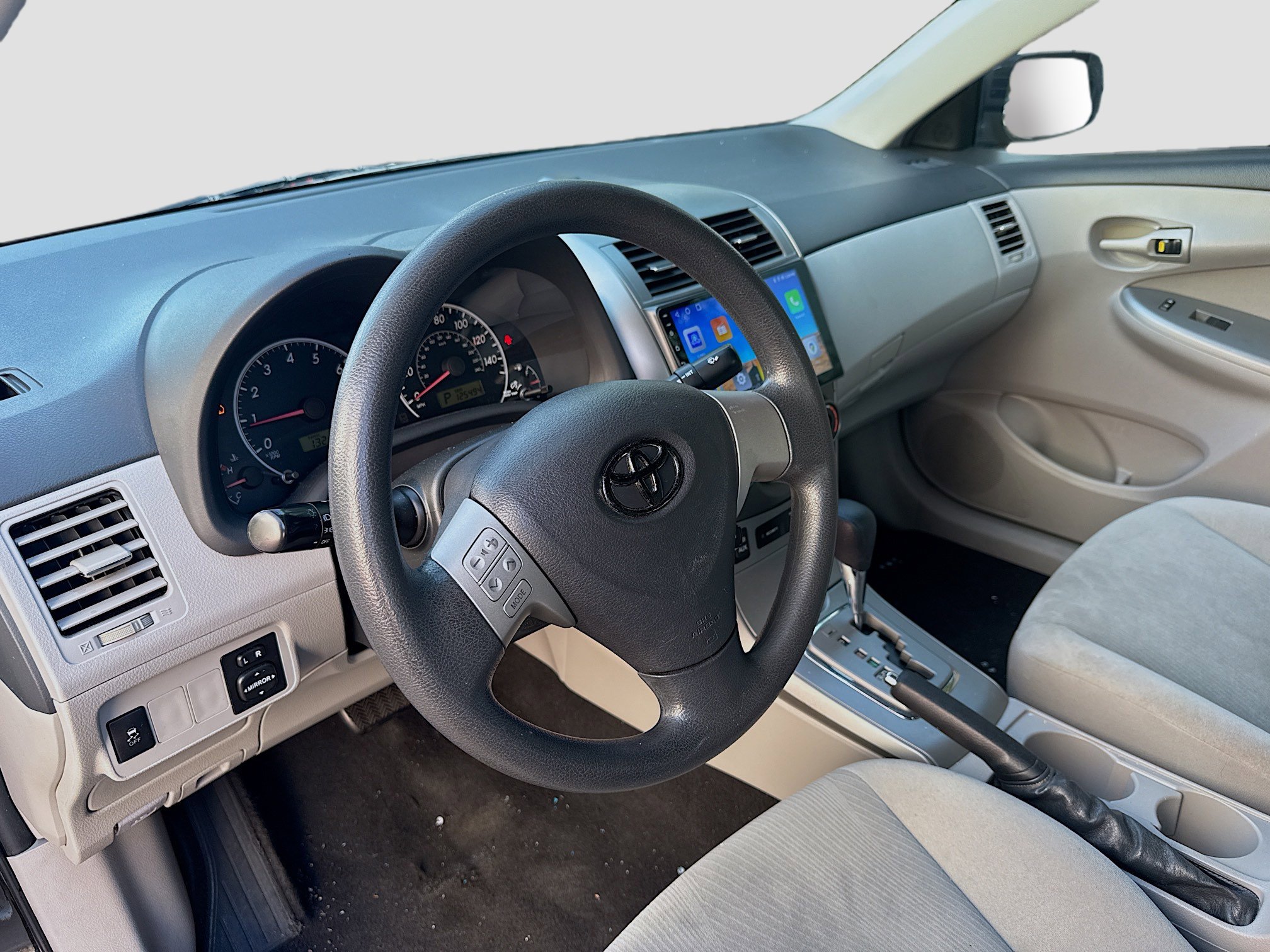 Used 2013 Toyota Corolla LE image 7