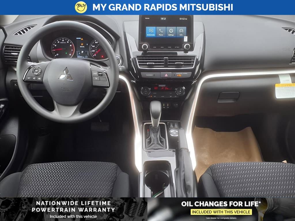 New 2025 Mitsubishi Eclipse Cross LE image 14