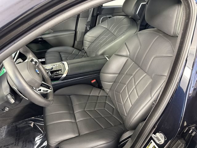 Used 2026 BMW 760i xDrive AWD/4WD image 19