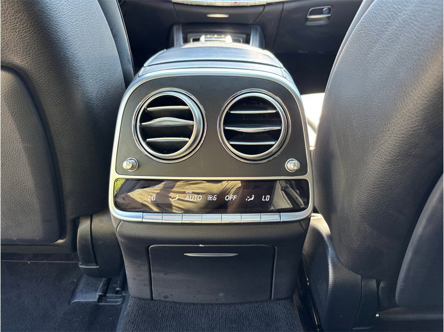 Used 2019 Mercedes-Benz S 560 4MATIC Sedan image 43