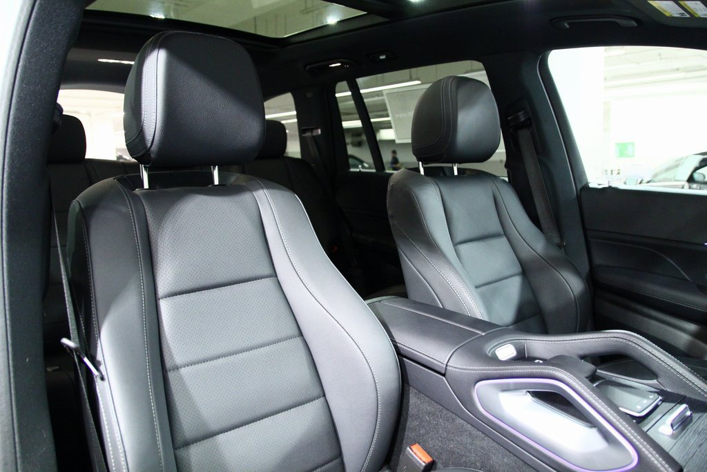 Used 2025 Mercedes-Benz GLS 450 4MATIC image 25
