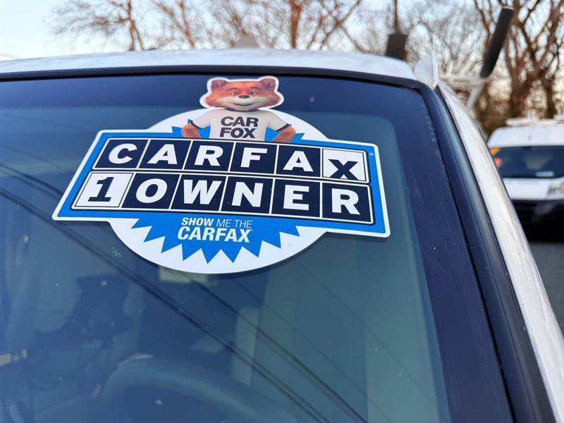 Used 2011 Chevrolet Express 2500 RWD image 19
