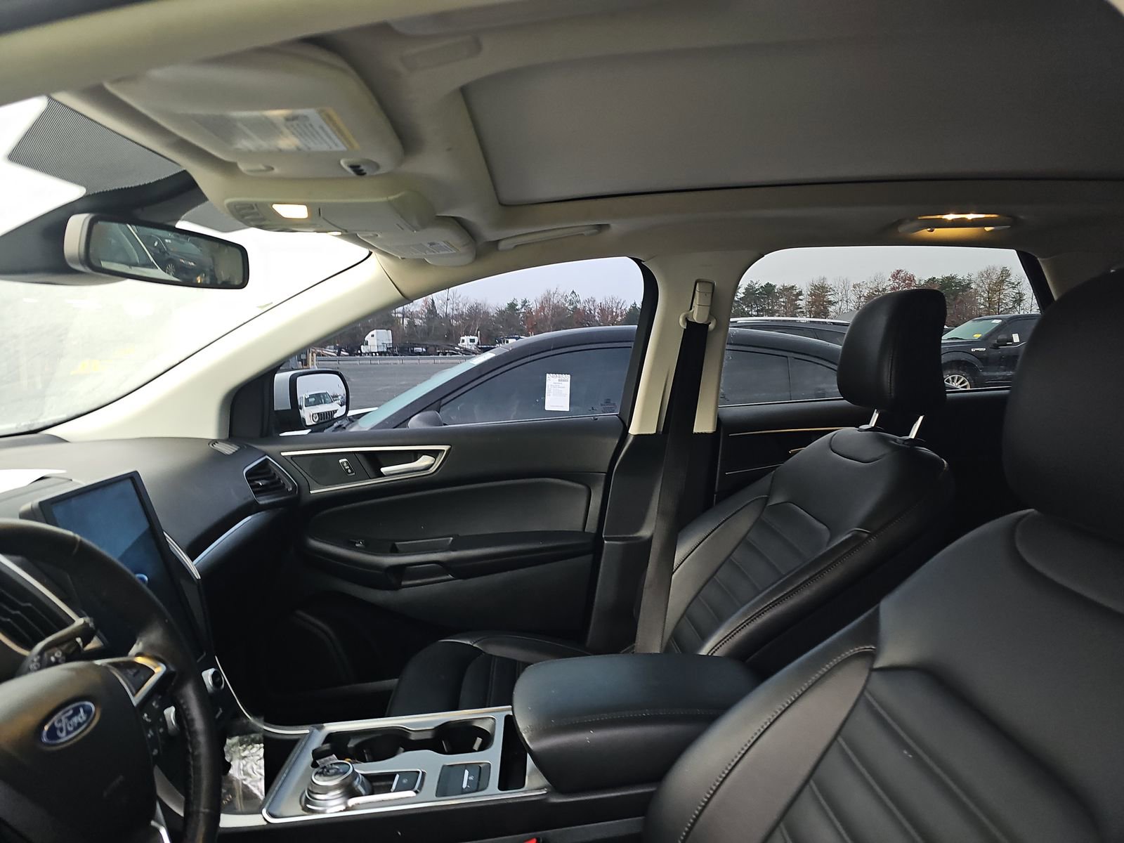 Used 2022 Ford Edge SEL w/ Convenience Package image 11