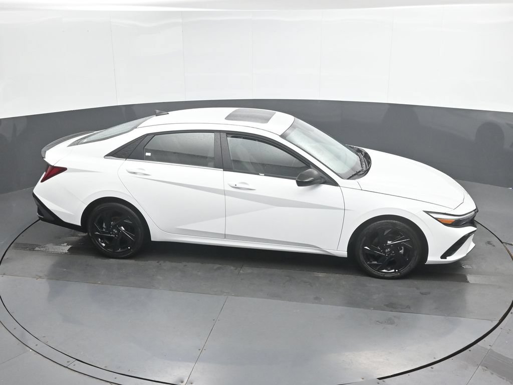 New 2026 Hyundai Elantra SEL Sport Premium FWD image 31