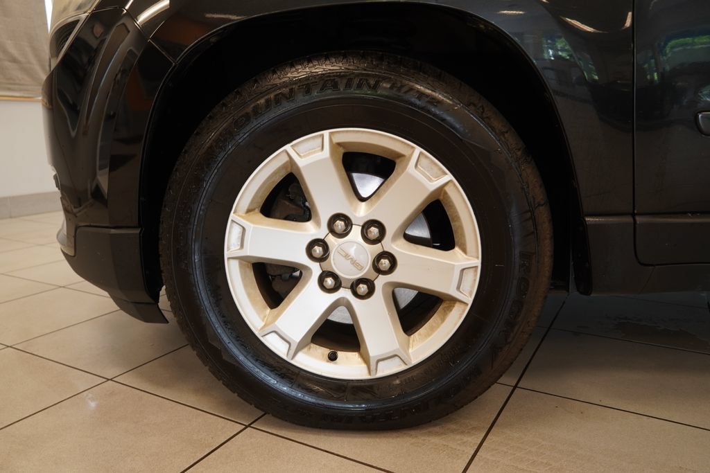 Used 2013 GMC Acadia SLE FWD image 18