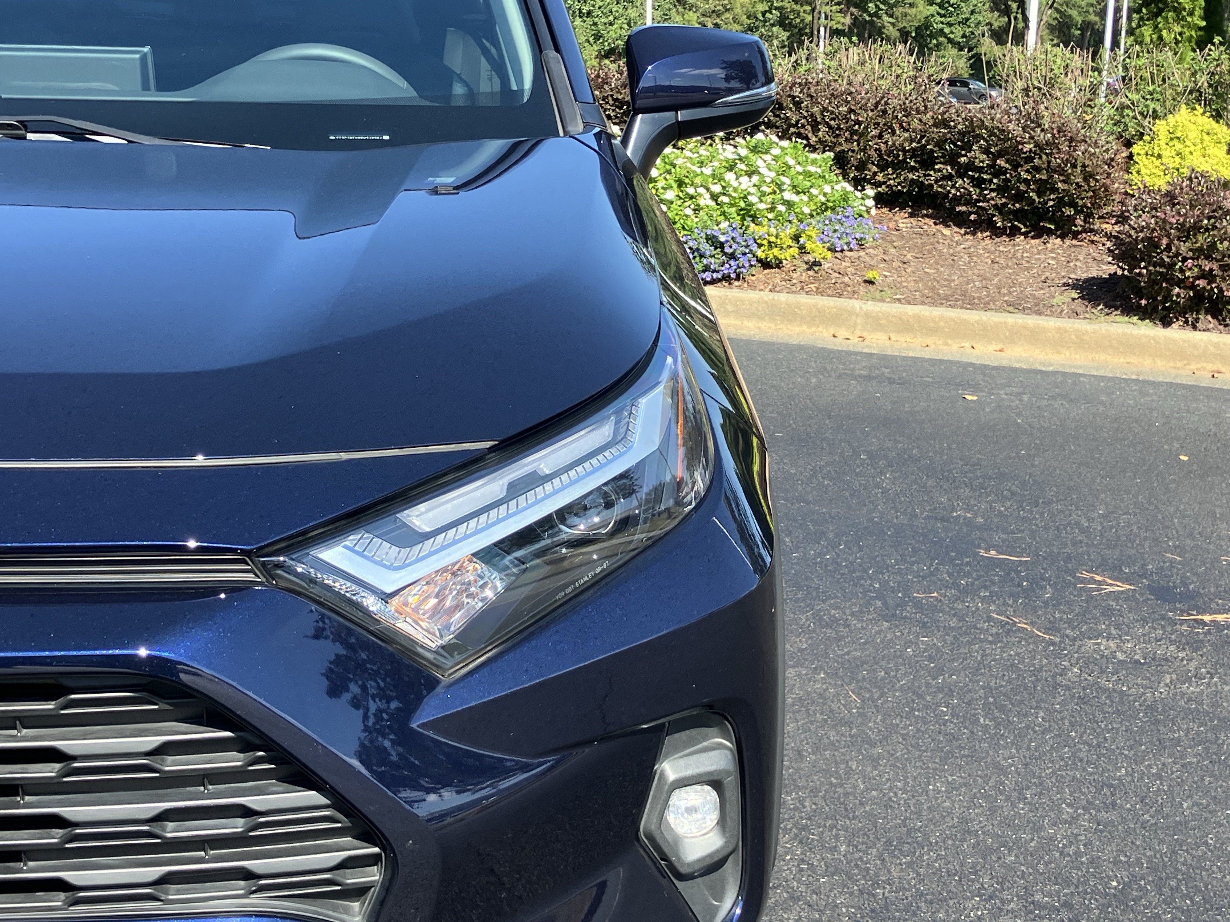 Used 2024 Toyota RAV4 XLE Premium FWD image 5