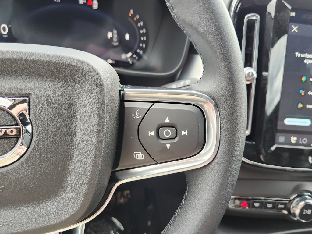 New 2026 Volvo XC40 B5 Ultra w/ Climate Package AWD/4WD image 18