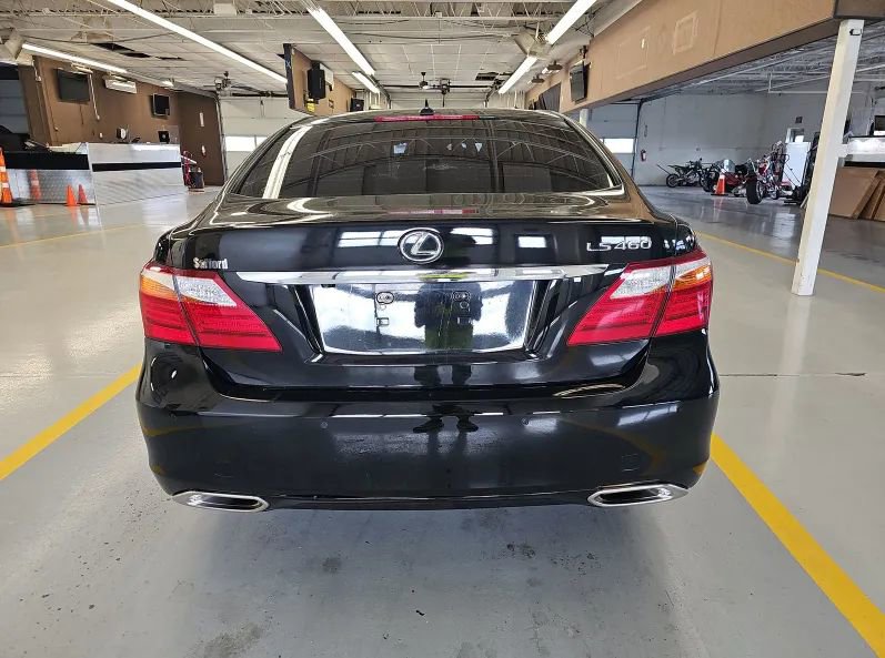Used 2012 Lexus LS 460 w/ Luxury Value Edition RWD image 6