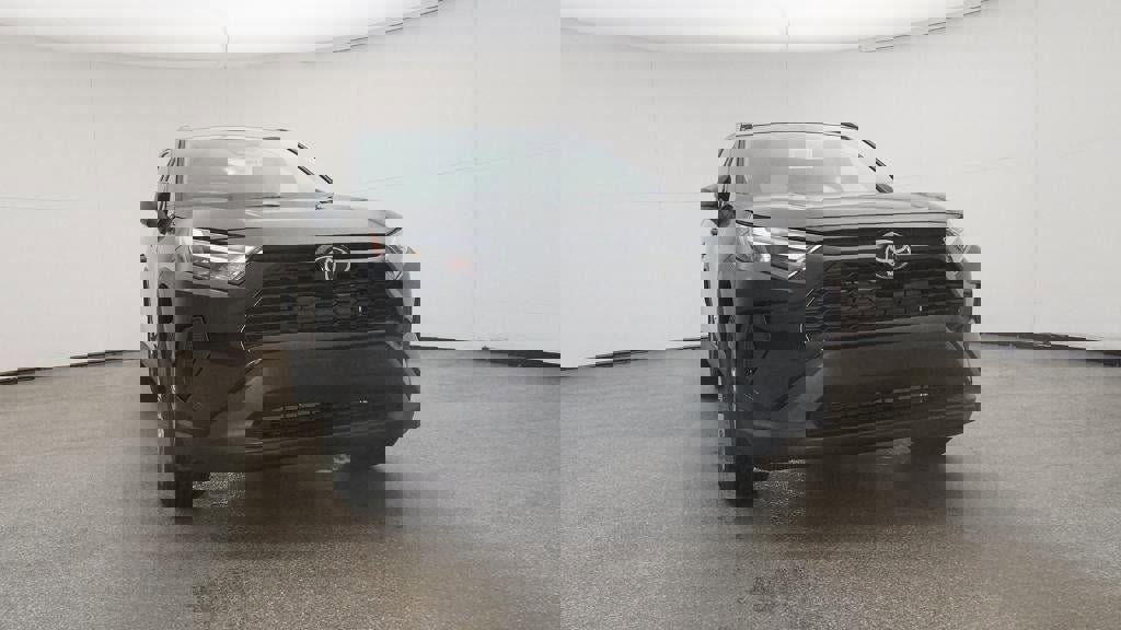 New 2025 Toyota RAV4 LE image 30