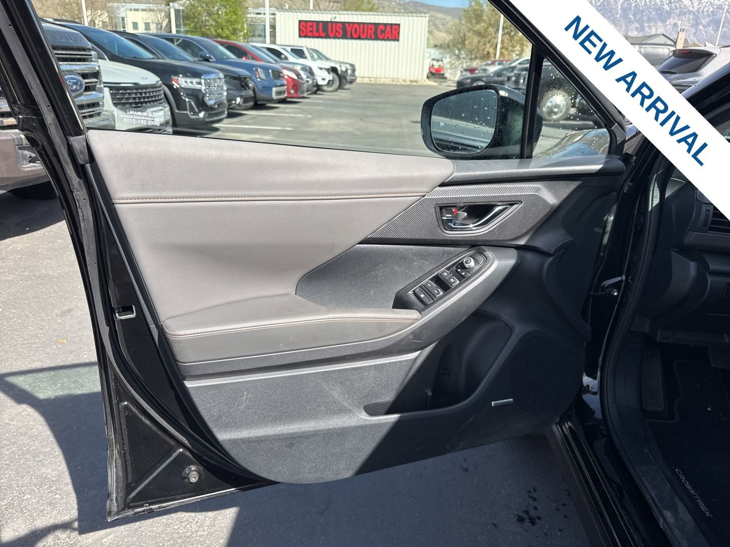 Used 2024 Subaru Crosstrek 2.5i Limited w/ Crosstrek Mirror Package image 17