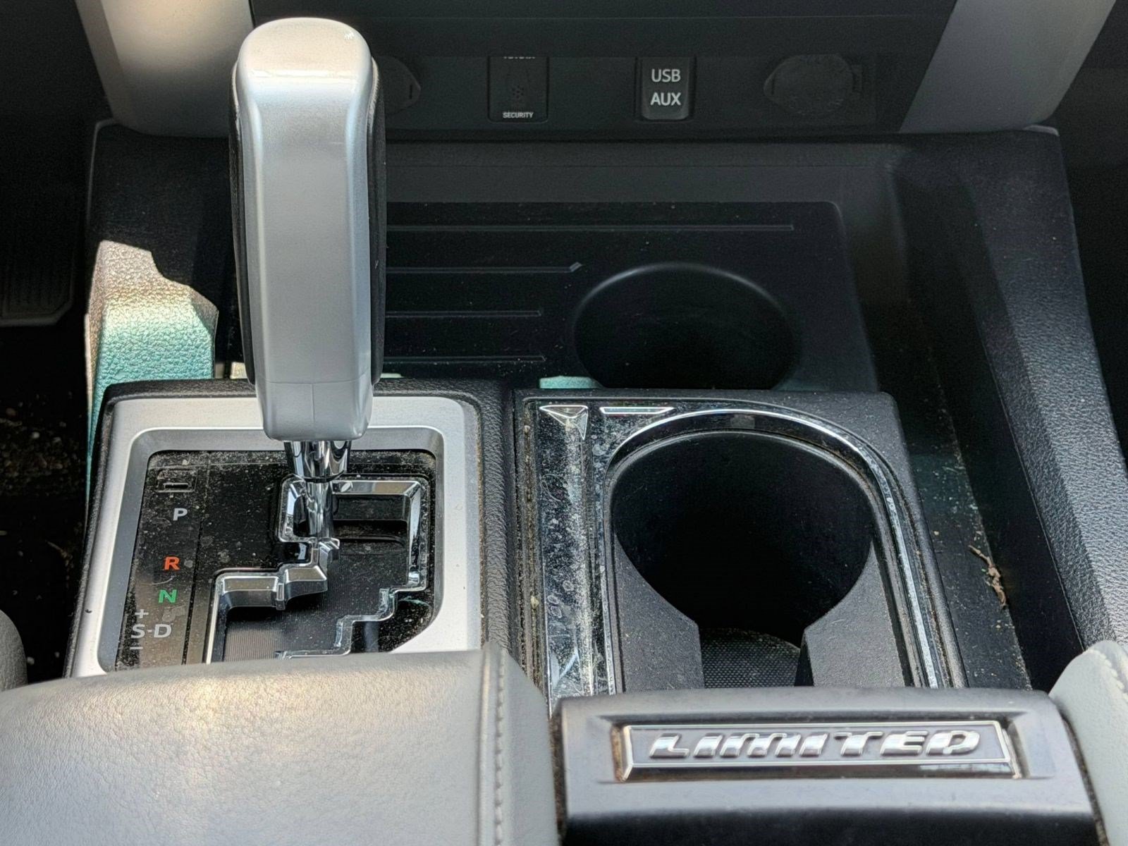 Used 2016 Toyota Tundra Limited w/ Limited Premium Package RWD image 18