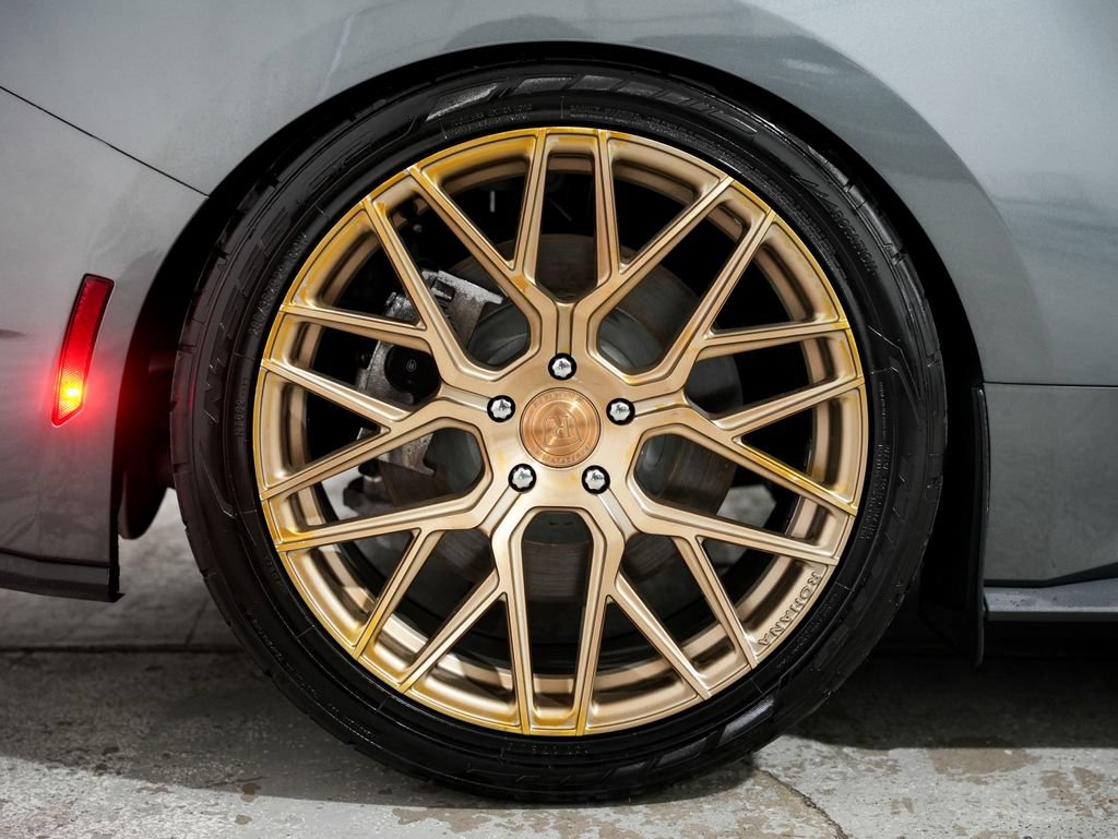 Used 2025 Ford Mustang GT Premium RWD image 33