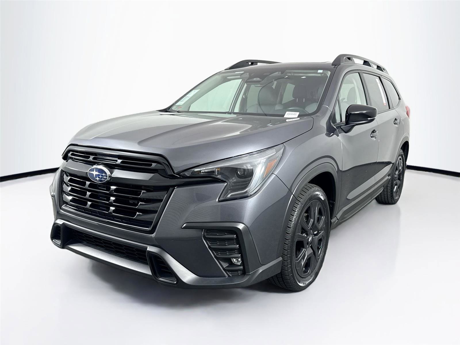 Used 2024 Subaru Ascent Onyx Edition image 2