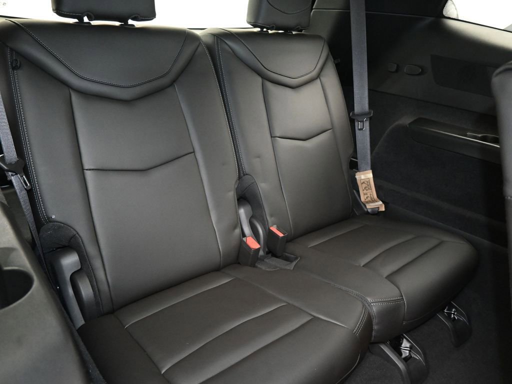 Used 2024 Cadillac XT6 Luxury image 48