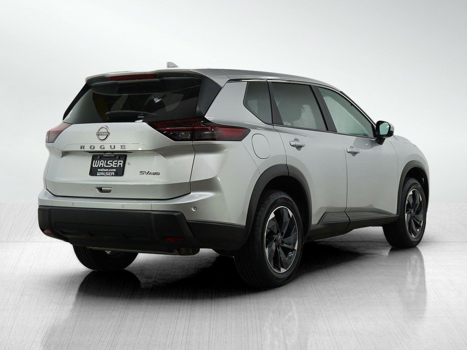 Used 2024 Nissan Rogue SV image 5