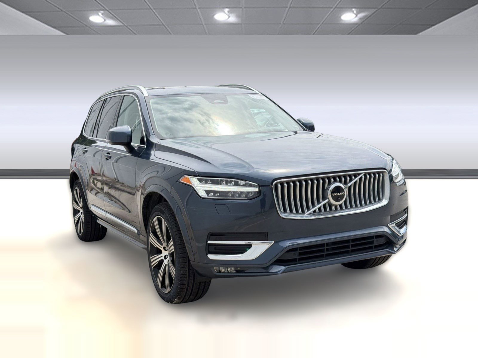 Certified 2023 Volvo XC90 B6 Ultimate w/ Protection Package Premier AWD/4WD image 7