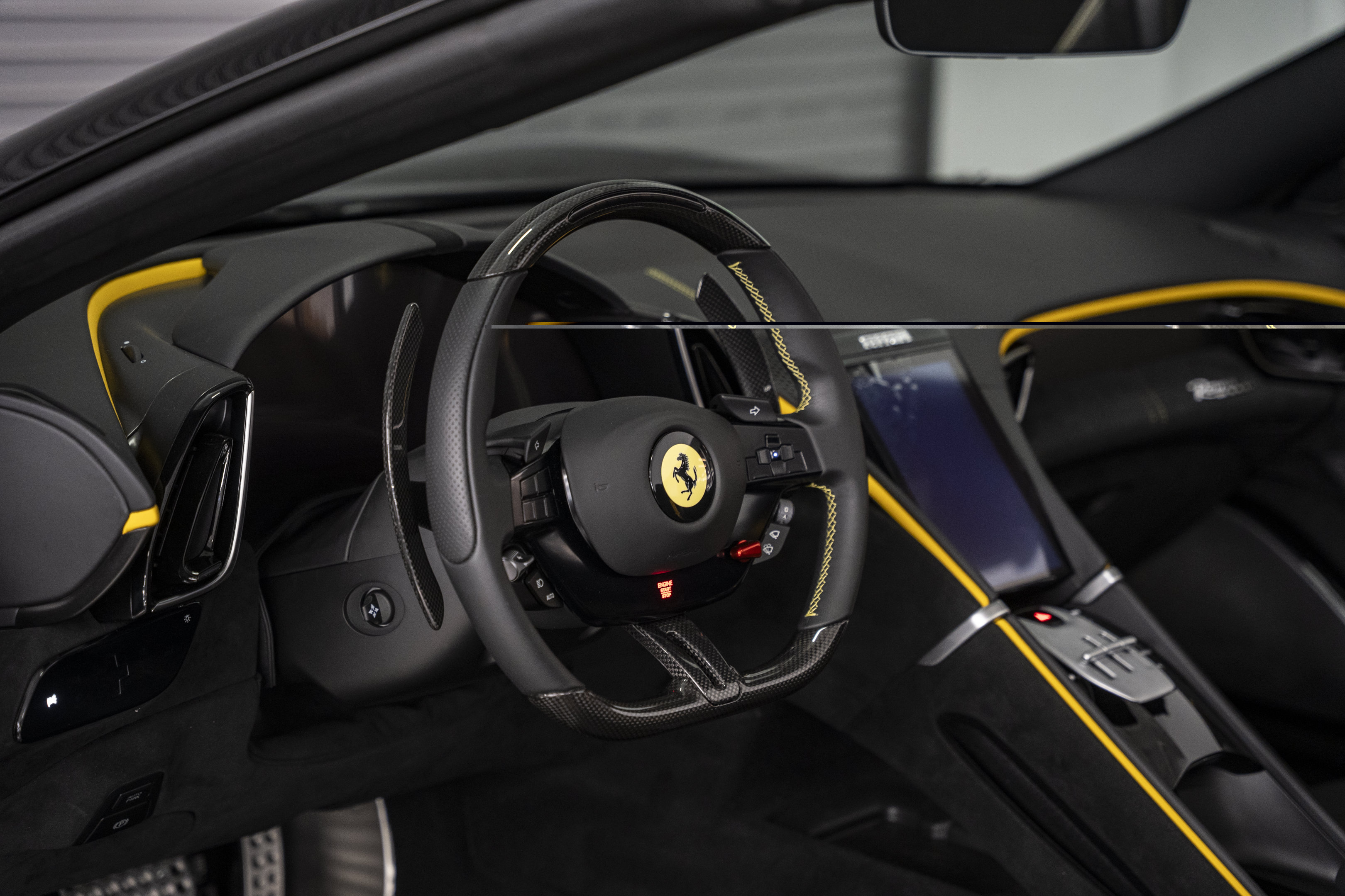 Used 2026 Ferrari Roma Spider RWD image 33