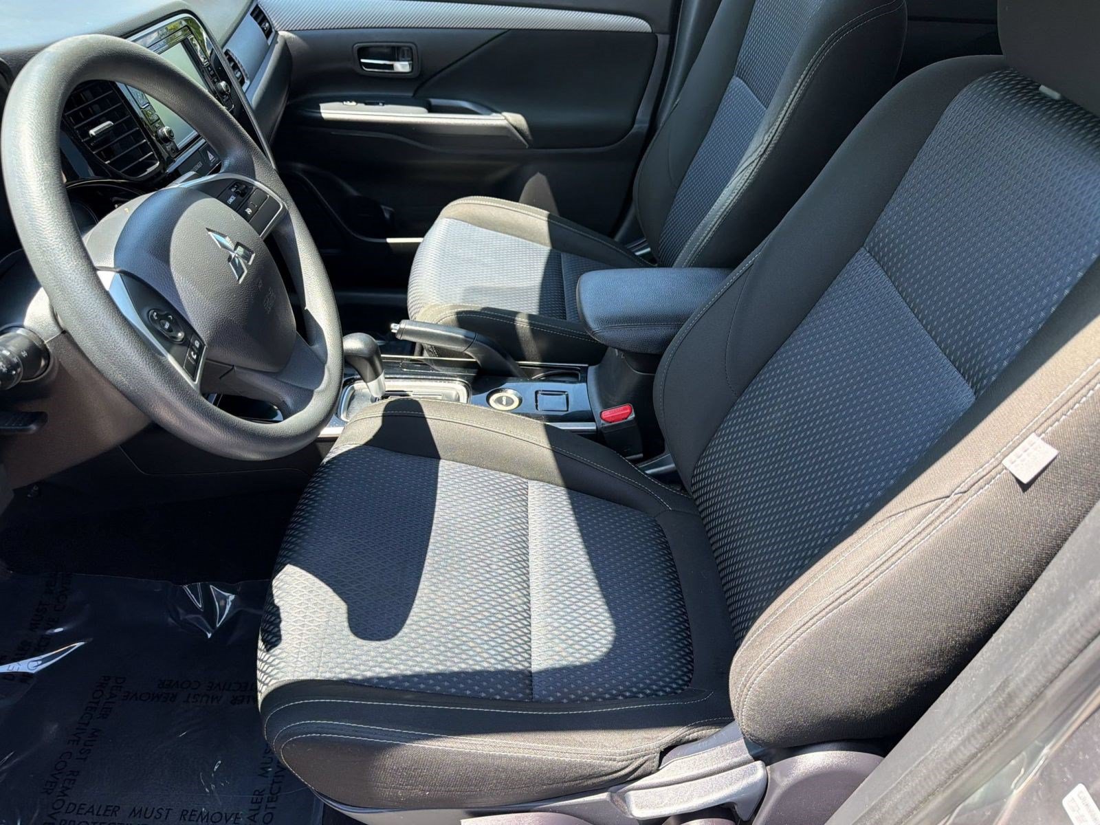 Used 2018 Mitsubishi Outlander ES AWD/4WD image 5