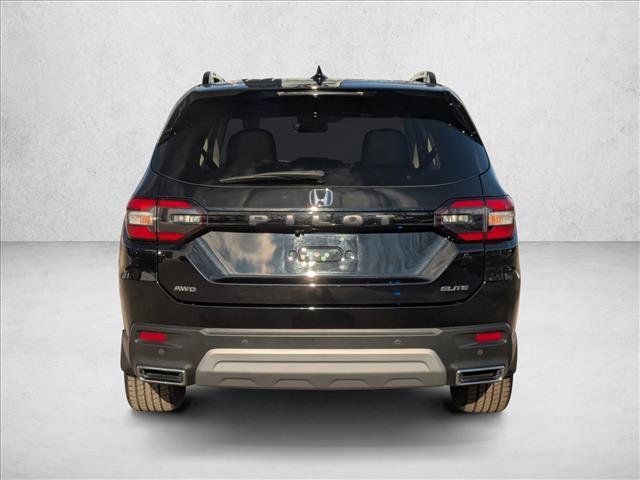 Used 2023 Honda Pilot Elite image 7