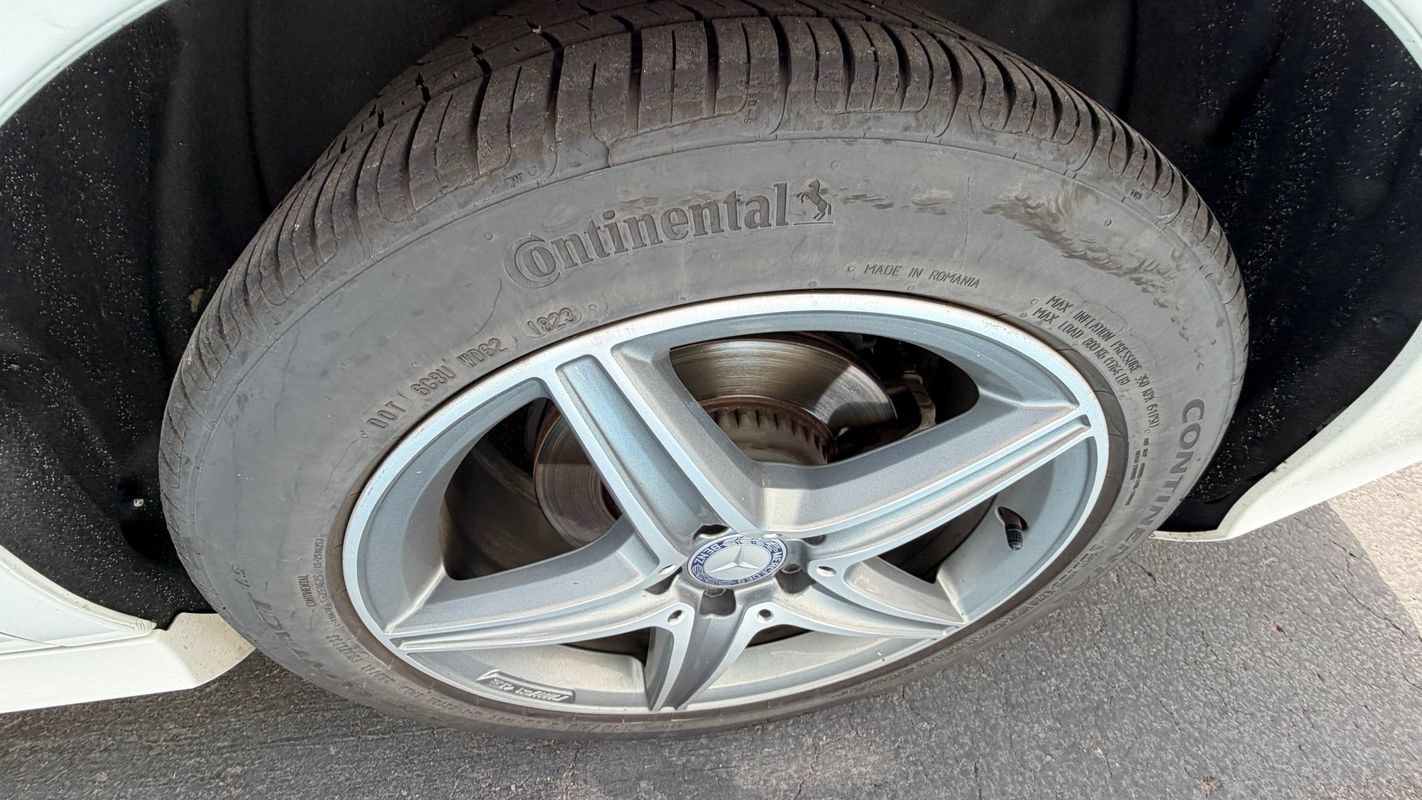 Used 2017 Mercedes-Benz E 300 4MATIC image 18