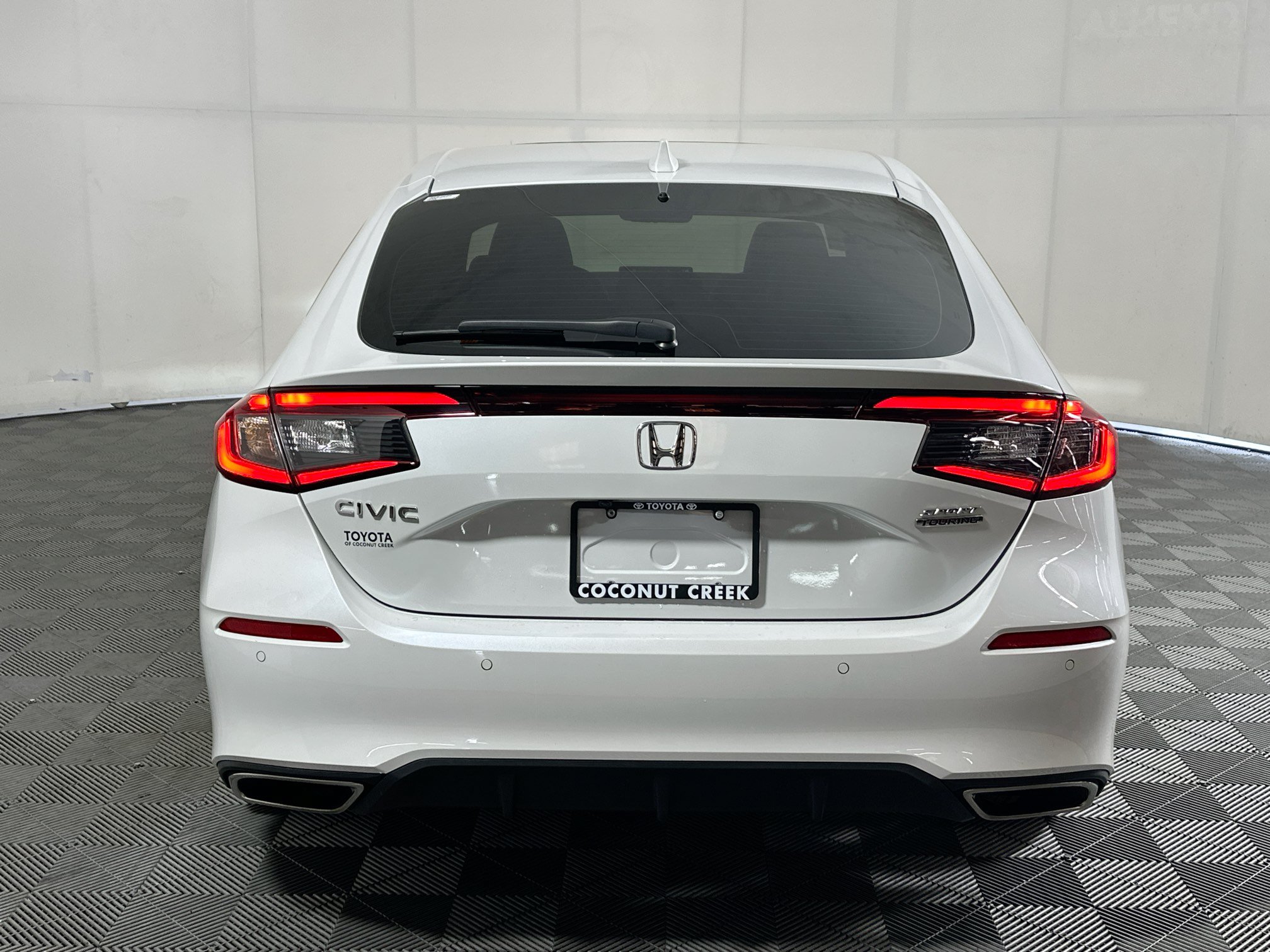 Used 2024 Honda Civic Sport Touring image 4