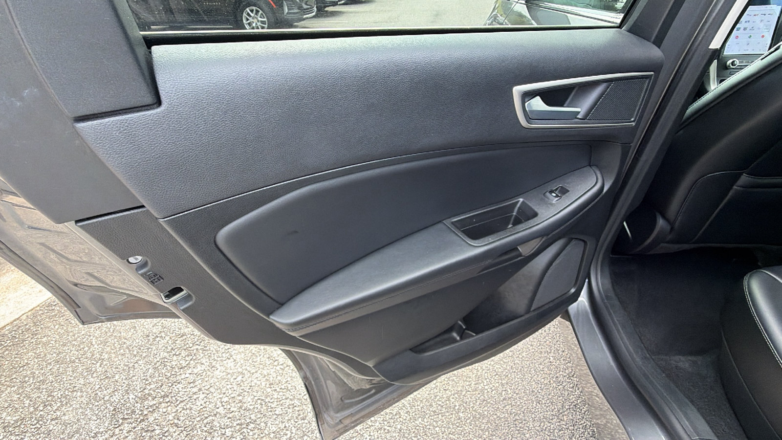 Used 2024 Ford Edge SEL AWD/4WD image 22