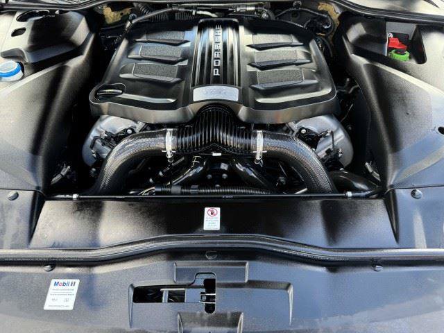 Used 2017 Porsche Cayenne GTS AWD/4WD image 65