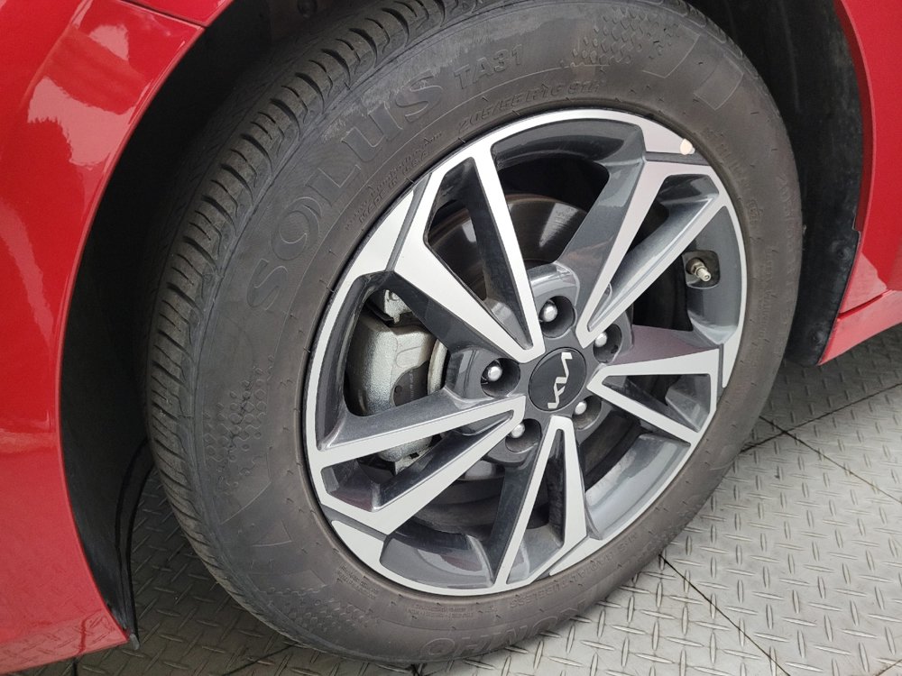 Used 2024 Kia Forte LXS image 31