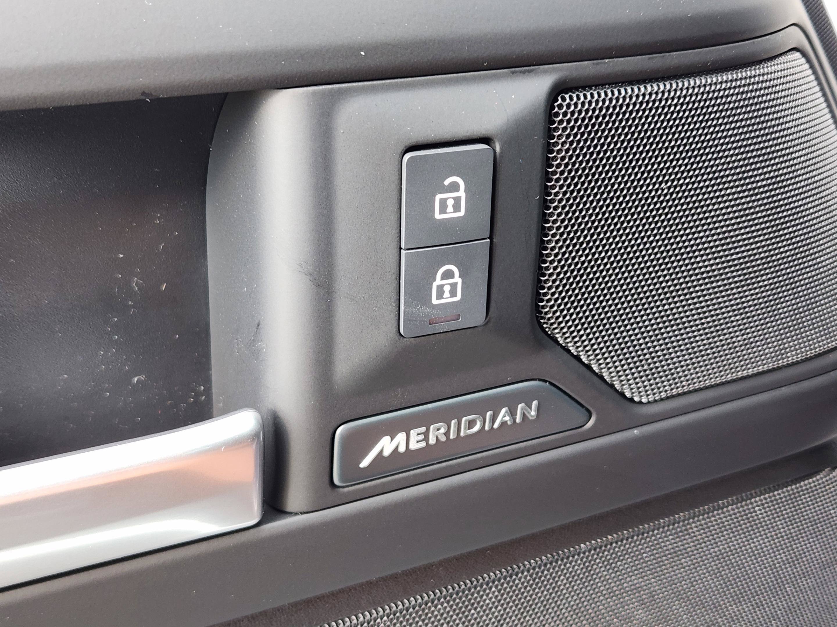 New 2026 Land Rover Defender 110 S AWD/4WD image 19
