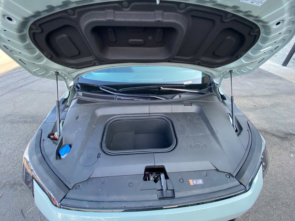 New 2027 Kia EV3 Land FWD image 33