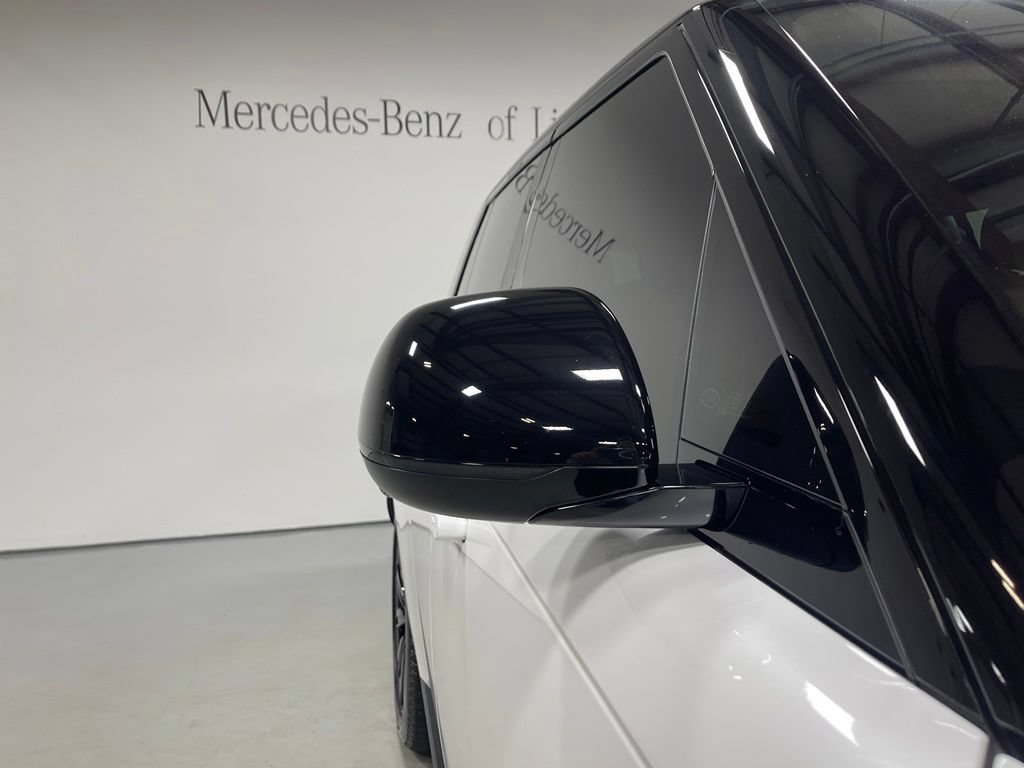 Used 2025 Land Rover Range Rover SE AWD/4WD image 12