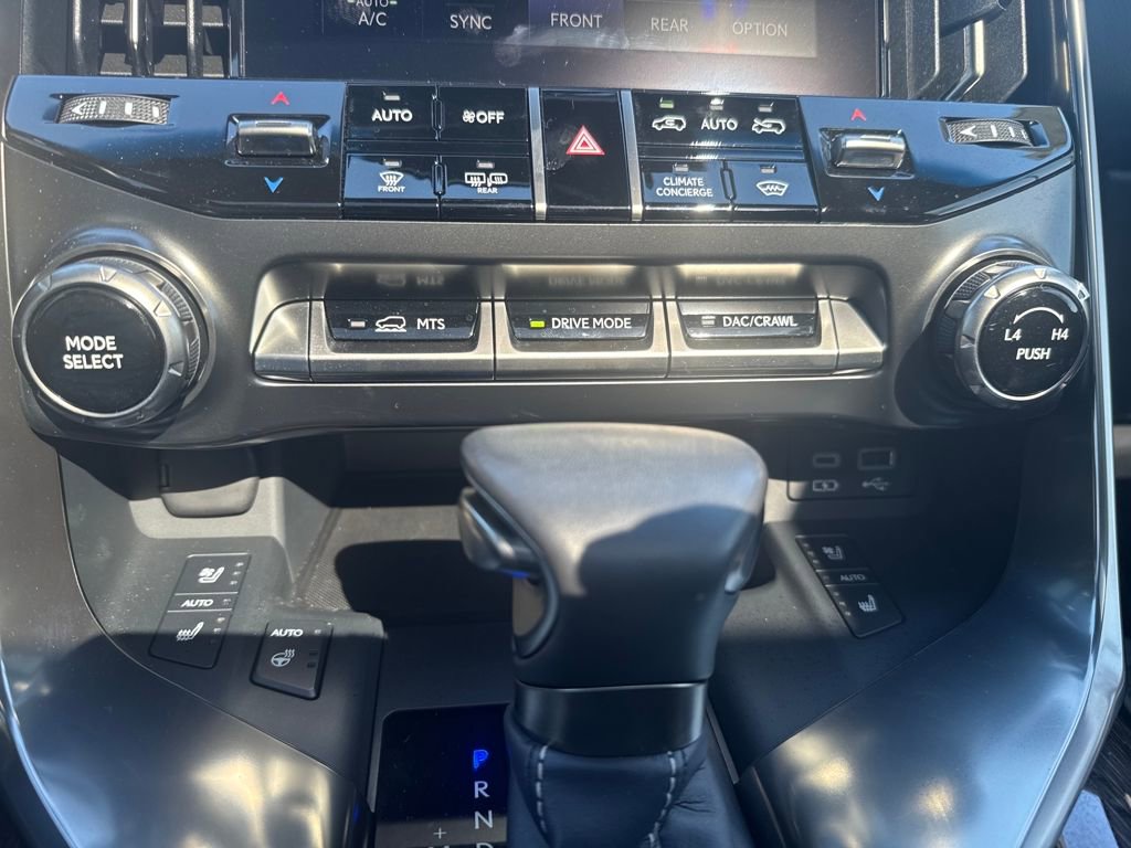 Used 2023 Lexus LX 600 4WD w/ Accessory Package (Z1) image 46