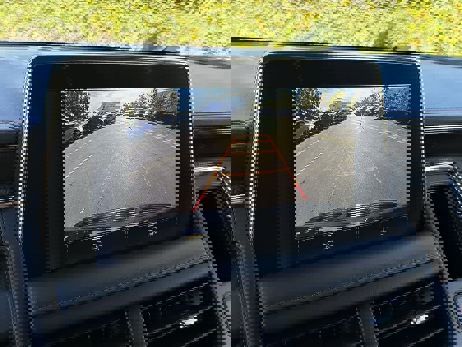 Used 2023 Chevrolet Tahoe RST image 16